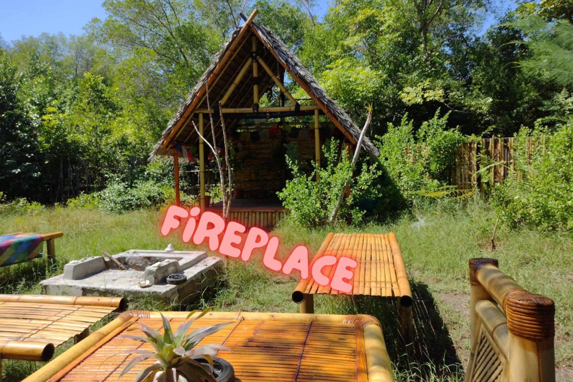 Uncle Hippie'S Dream Hostel Gili Meno Exterior photo