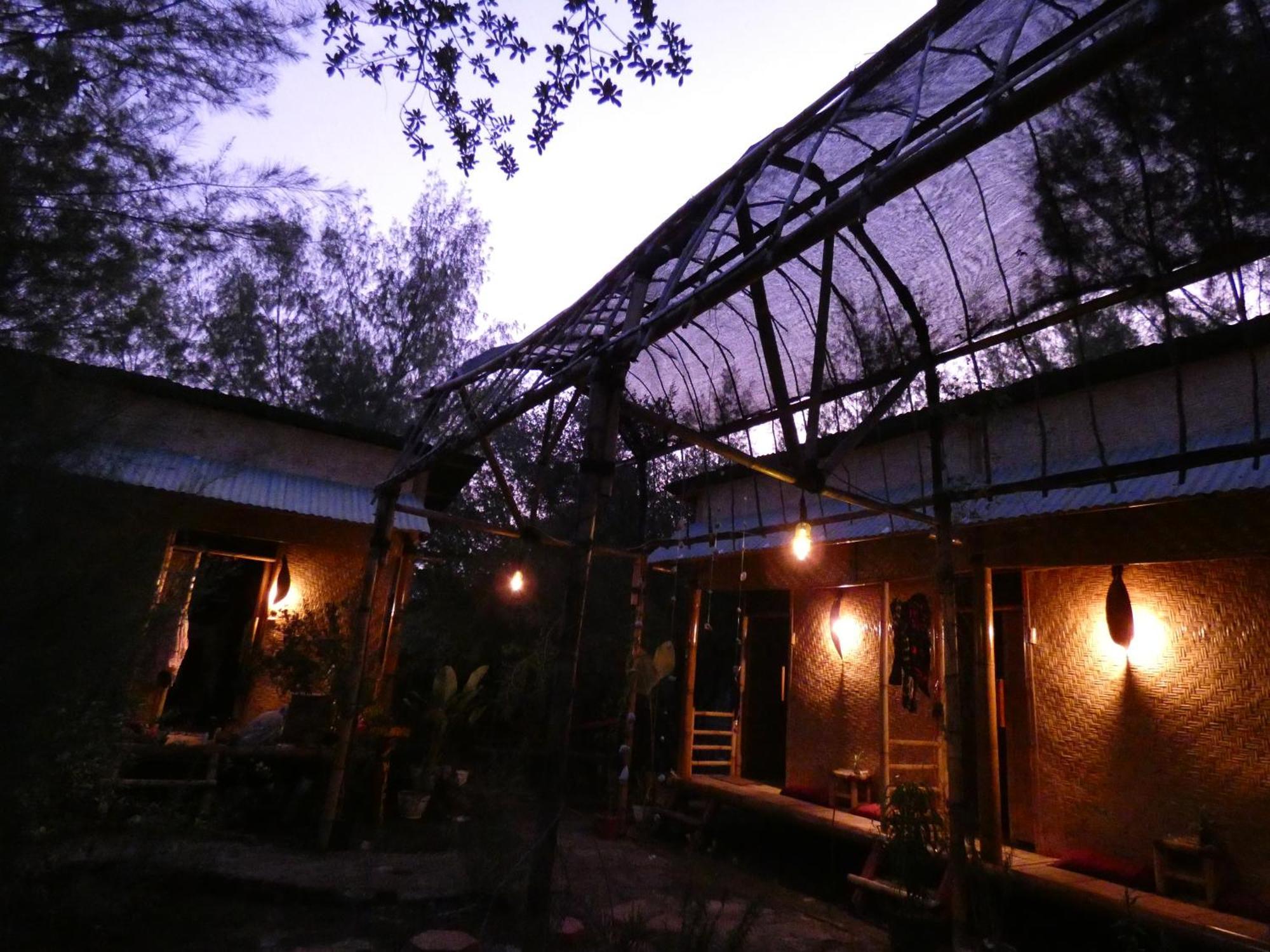 Uncle Hippie'S Dream Hostel Gili Meno Exterior photo